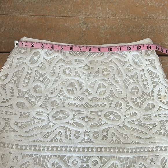 Club Monaco skirt | mini skirt white embroidered skirt baby shower resort NWT - Picture 2 of 12